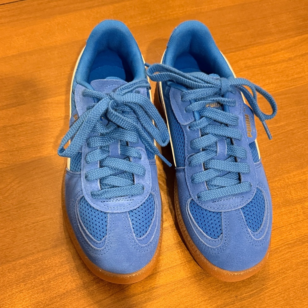 Puma Blue and White Sneakers with Gum Sole